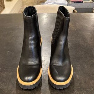 Dolce Vita size 7 black boots great condition